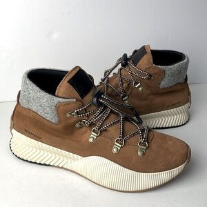 Sorel Brown Ankle Boots with Gray Accents